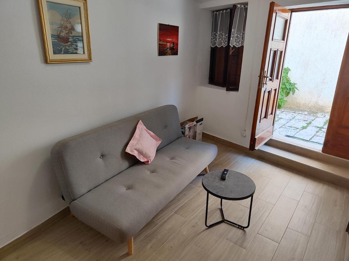 Rd22 Apartment Rovigno Esterno foto